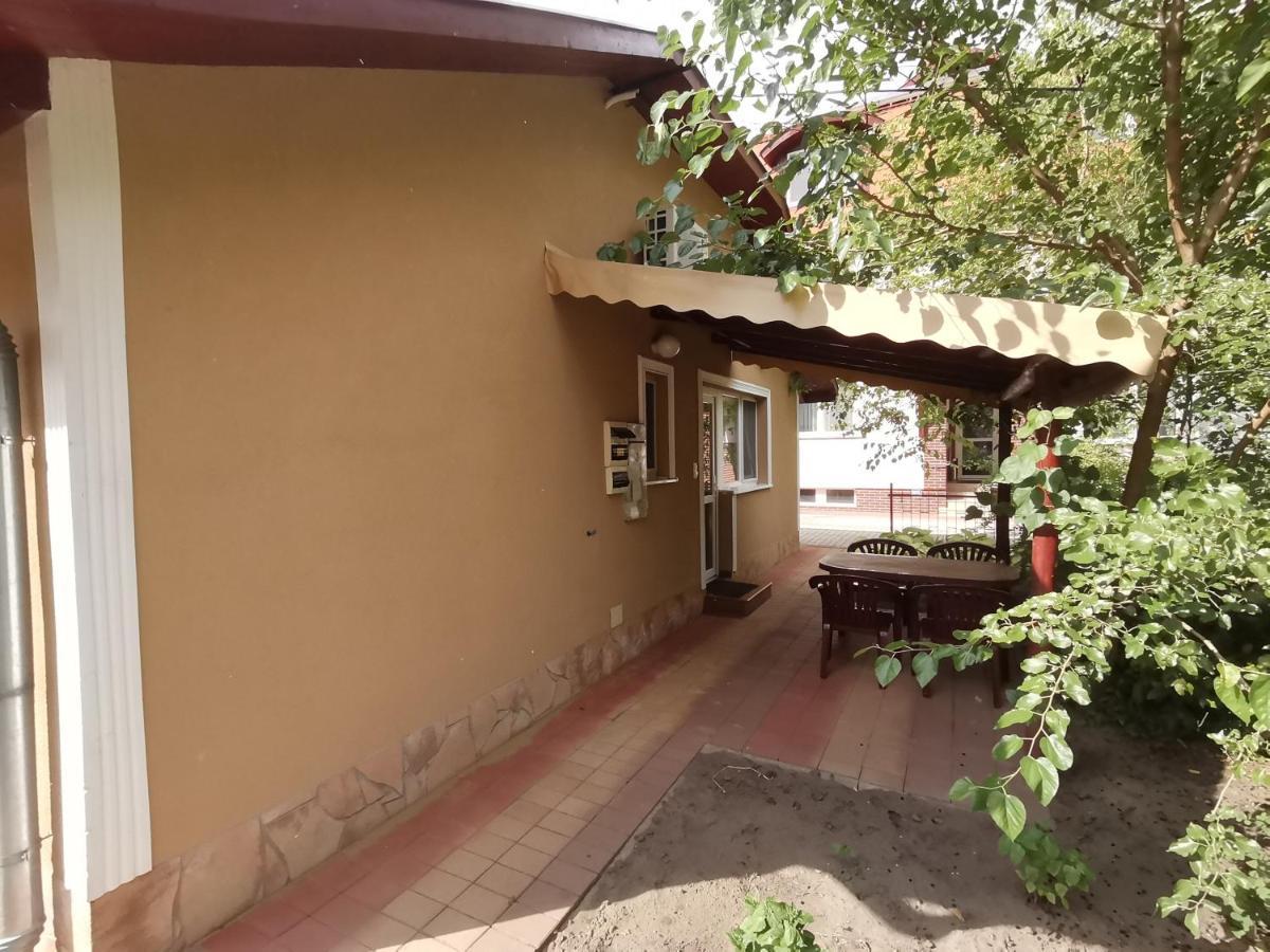 Mini Villa Hajduszoboszlo Exterior photo